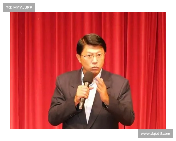 谢龙介批赖清德言行反复:山盟海誓变“昨晚不好意思” 谢龙介批赖清德言行反复:山盟海誓变“昨晚不好意思”